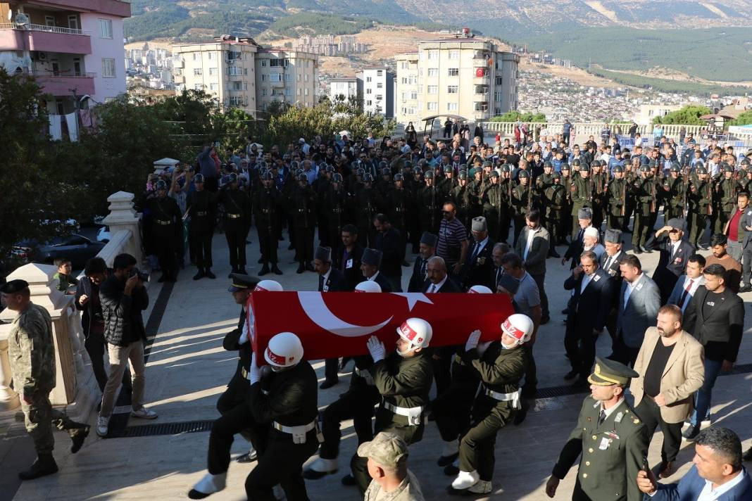 Şehit sözleşmeli onbaşı Alican Güneş’e son veda - Resim: 31